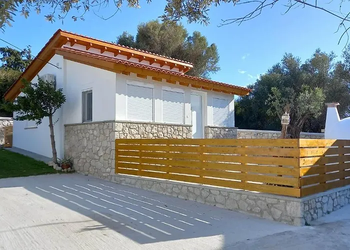 Casa Di'elen فاليراكي